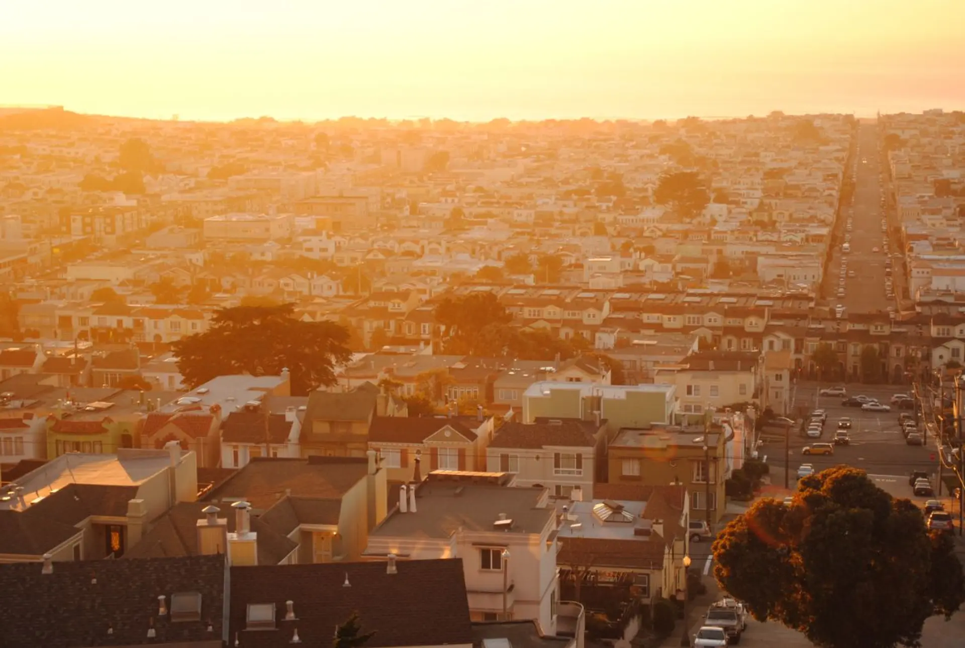 featured image for story, Mortgage Giants Ease Appraisal Requirements
