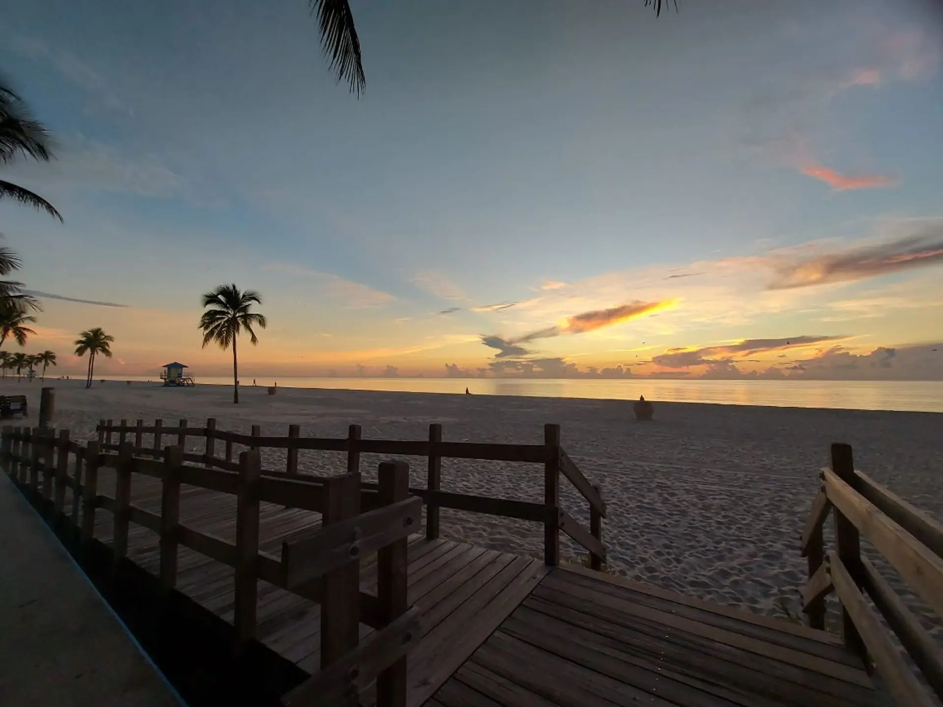 featured image for story,
Discover Hollywood, Florida: Your Ultimate Destination for Living, Investing,
and Exploring 🌴🏡✨