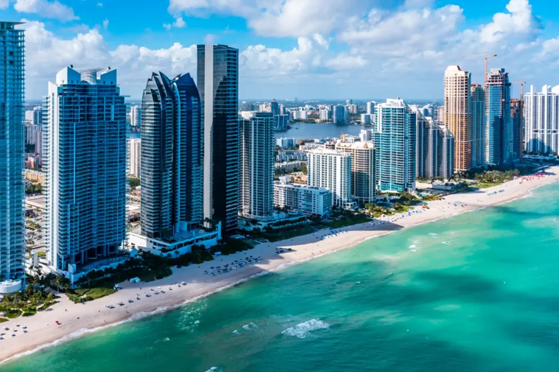 featured image for story, Descubre Sunny Isles: Tu Oportunidad de Inversión en el Paraíso de Florida