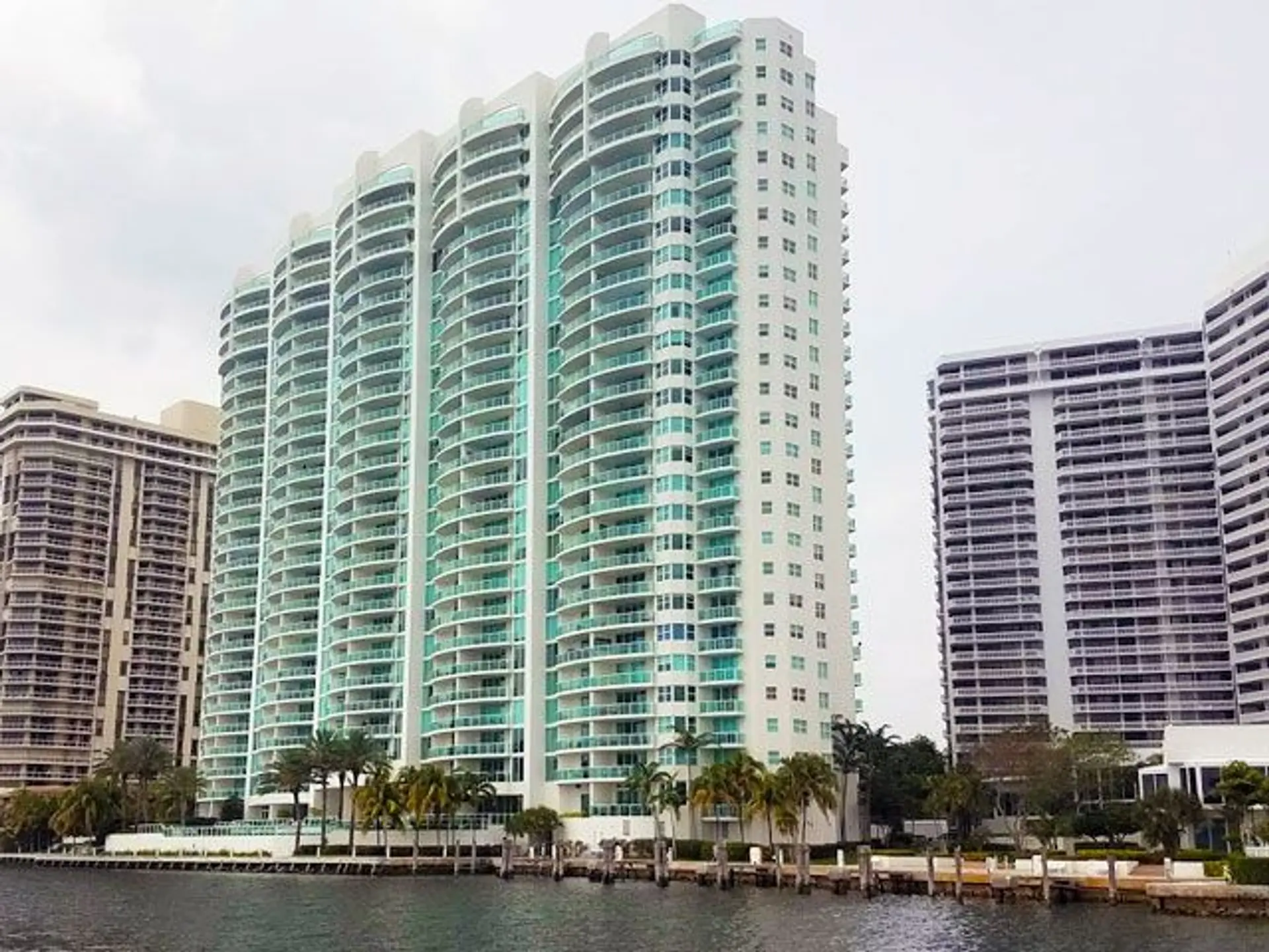 featured image for story, The Hamptons Aventura Condos