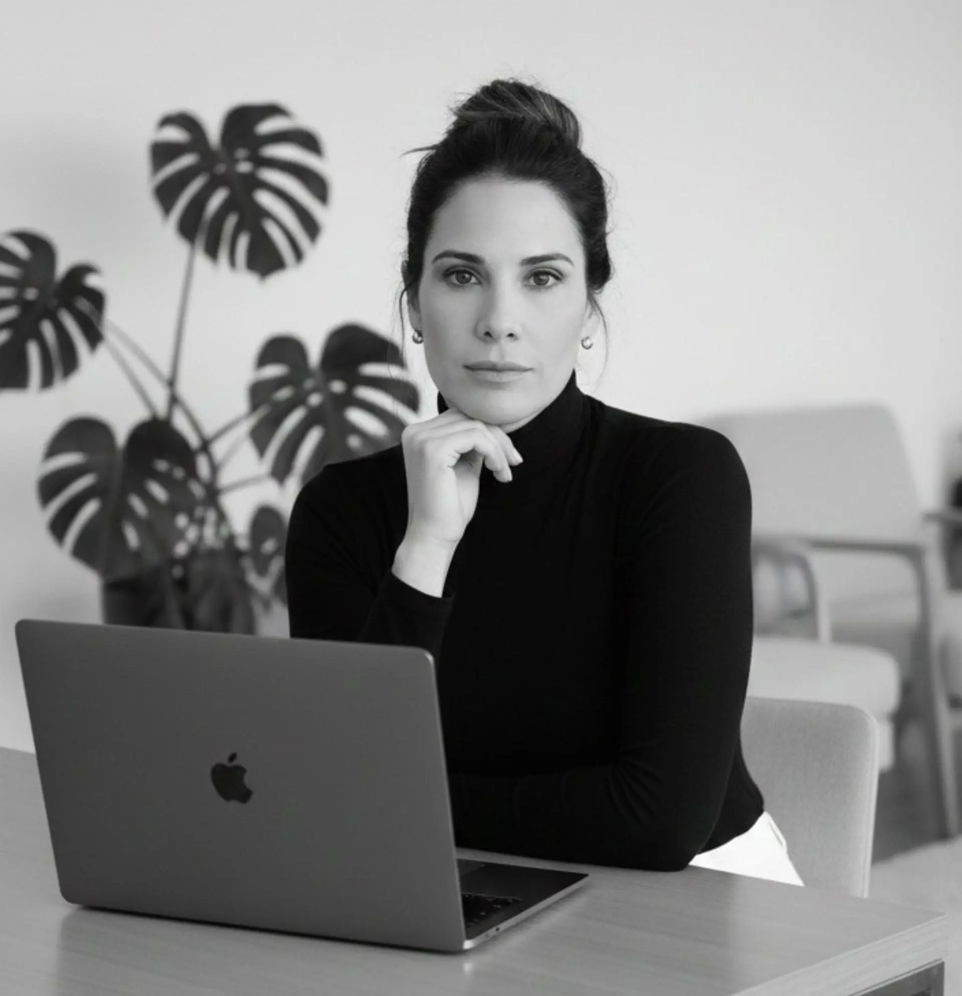 Stephanie Zegarra headshot