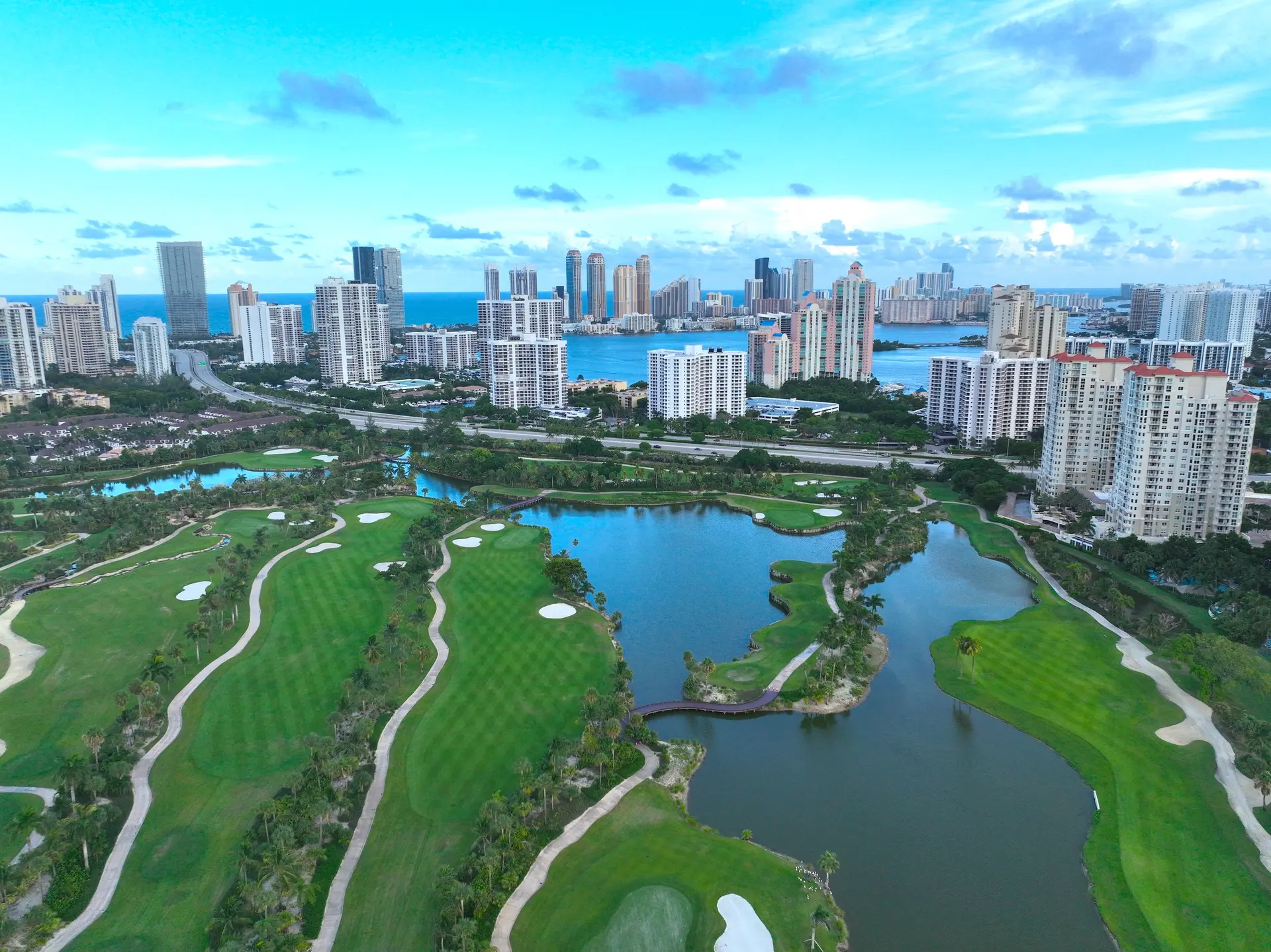 skyview of AVENTURA