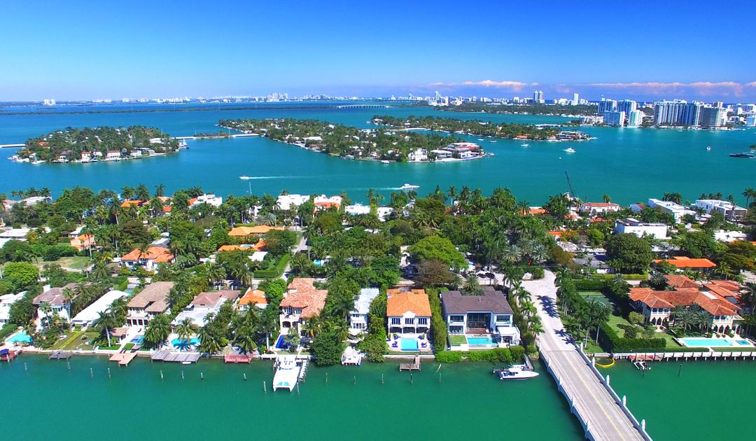 Vista aérea de Palm Island em Miami