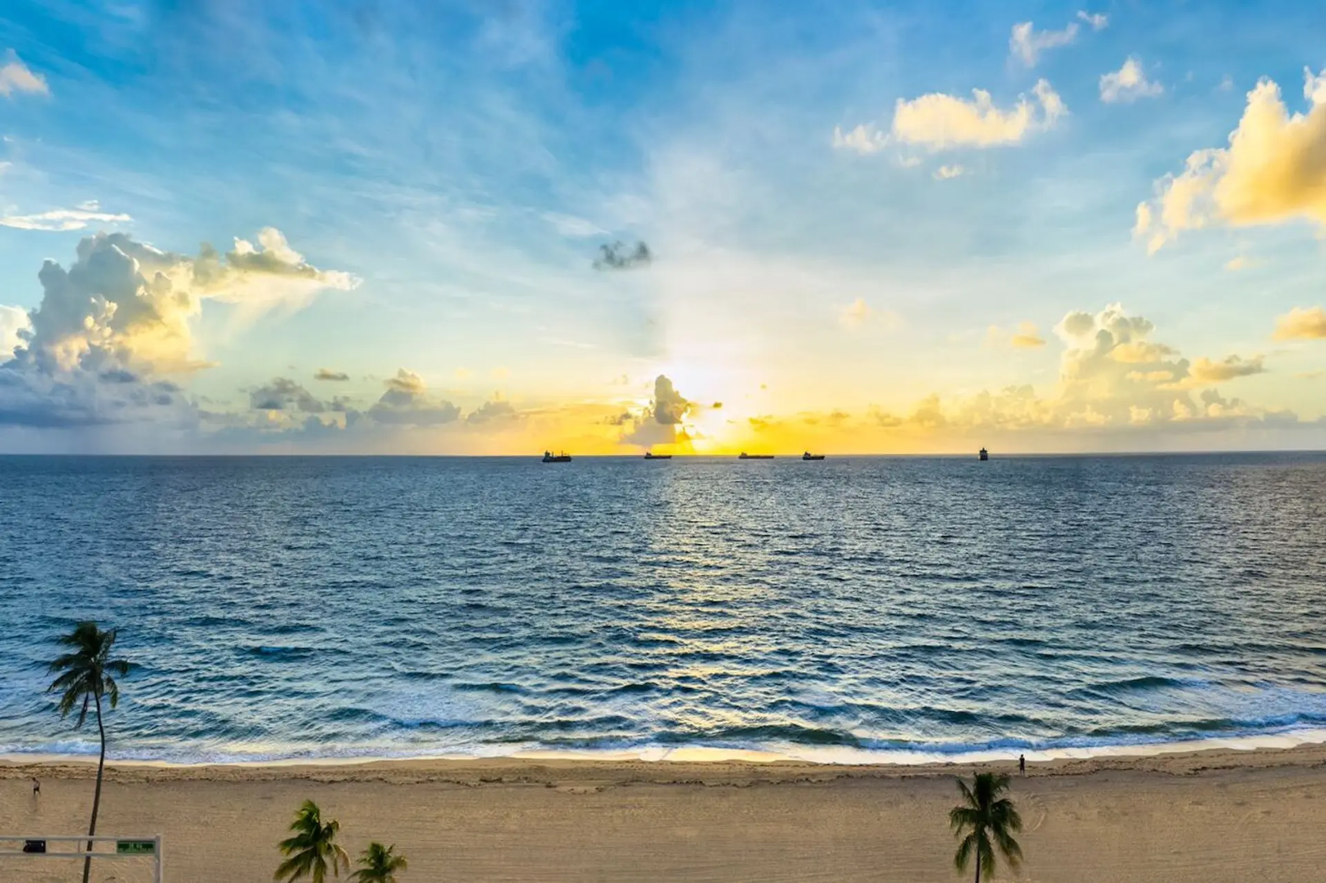 Paramount Fort Lauderdale