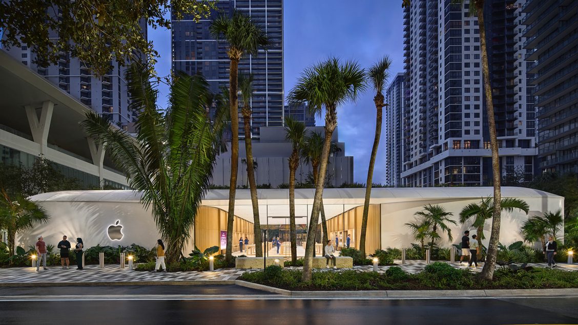 featured image for story, PRIMERA TIENDA APPLE ECOFRIENDLY SE ACABA DE INAUGURAR EN MIAMI WORLD CENTER
