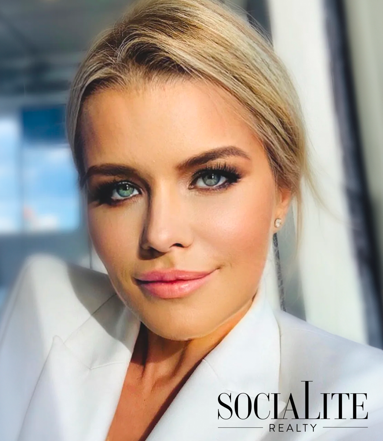 Nataly Stuart headshot