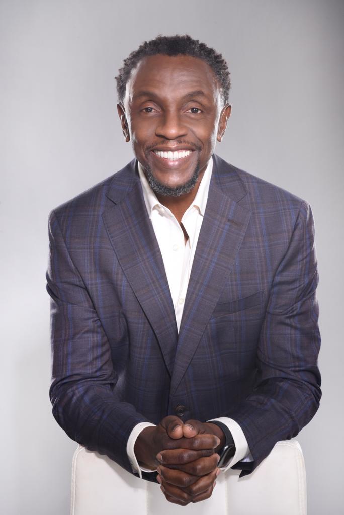 Basil Lowe headshot